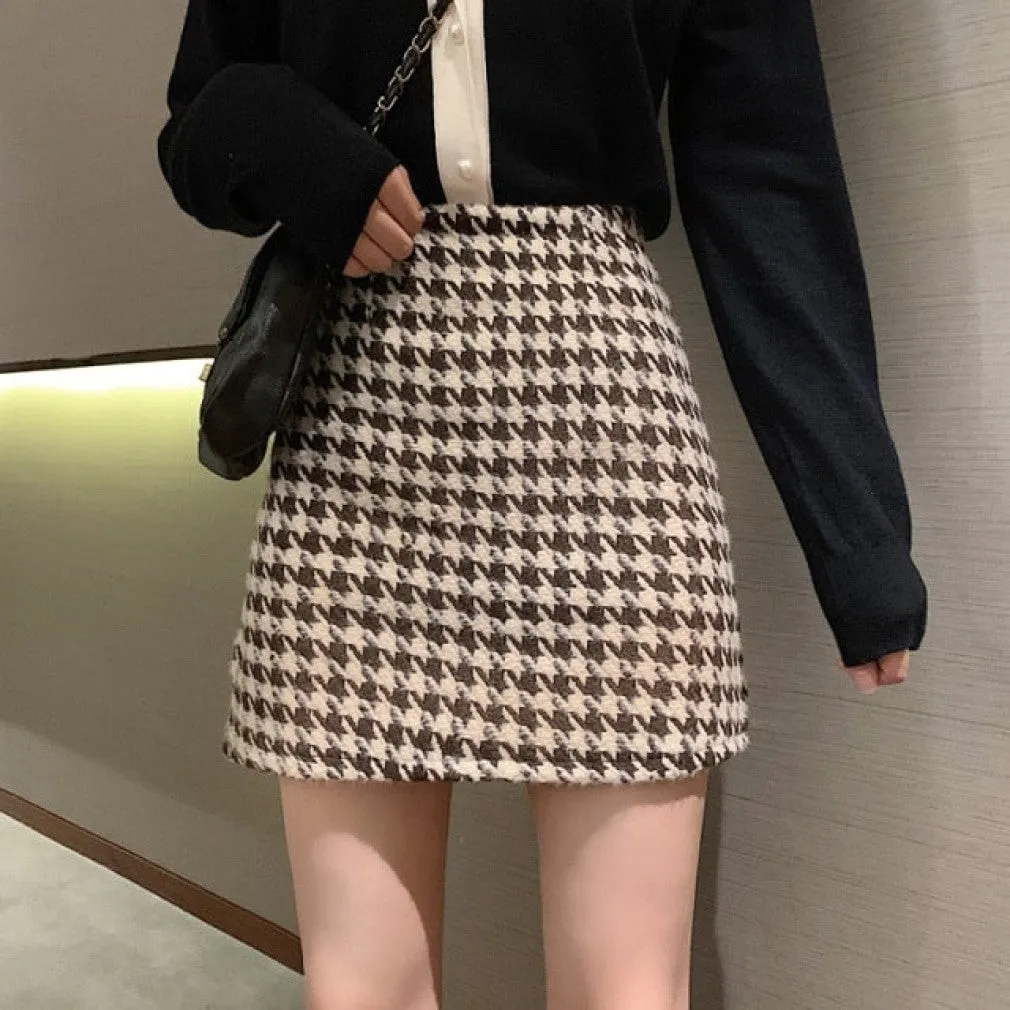 ContiNent 33 Fashion Women's skirt Woolen Plaid High Waist Slim Buttocks Short Mini Woman skirts Black Beige 1080
