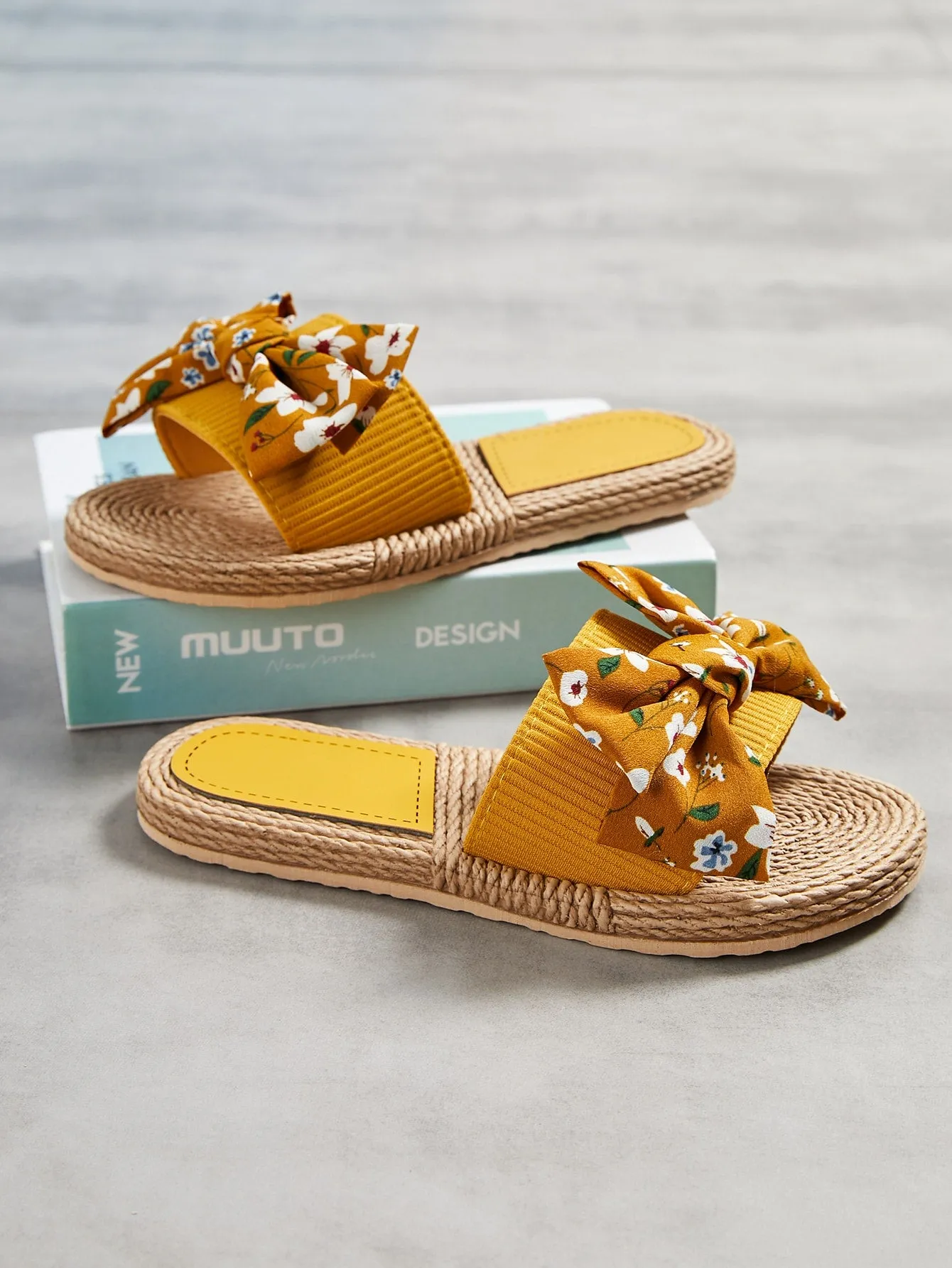 Floral Pattern Bow Decor Slide Sandals