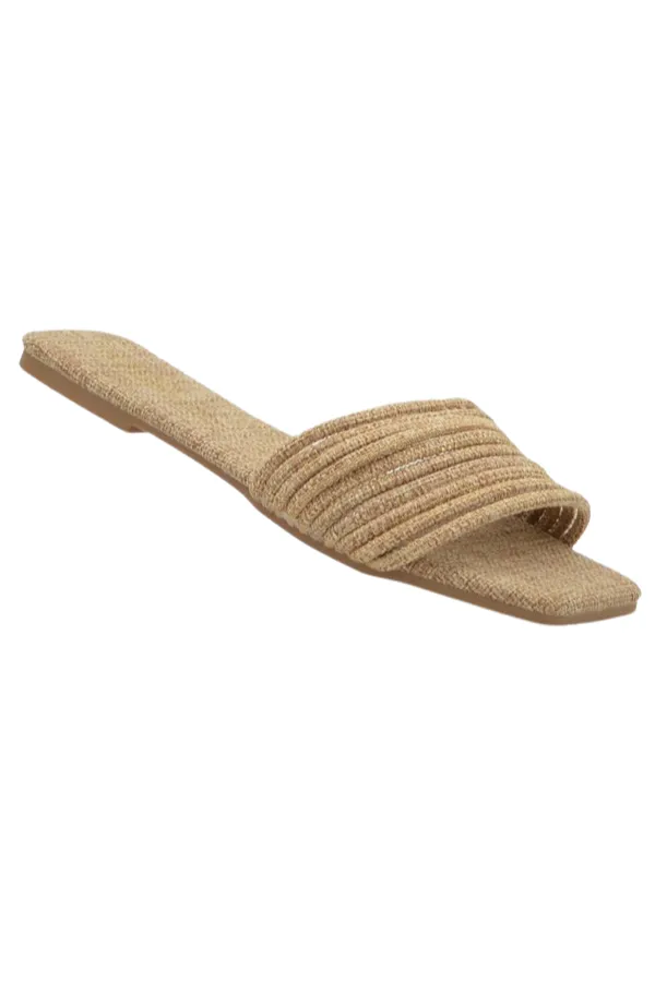 MIA FLAT